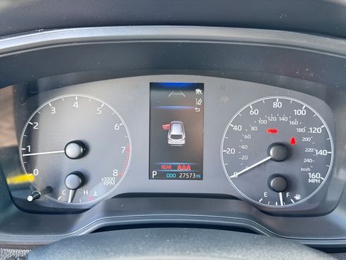 Used 2024 Toyota Corolla Cross LE AWD/4WD image 16