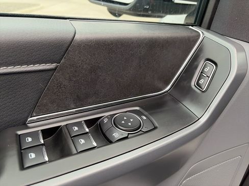 Used 2024 Ford F150 XLT image 23