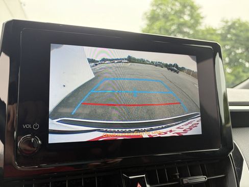 Used 2024 Toyota Corolla SE FWD image 18