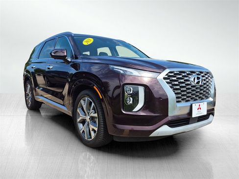 Used 2021 Hyundai Palisade Limited image 3
