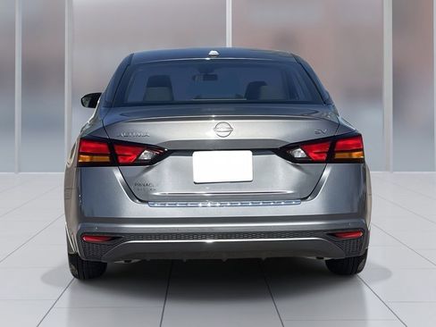 New 2025 Nissan Altima 2.5 SV image 4