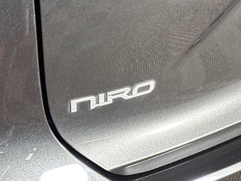 Used 2024 Kia Niro Wind w/ Wind Preserve Package FWD image 24