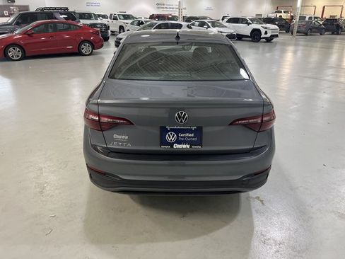 Certified 2024 Volkswagen Jetta Sport FWD image 8