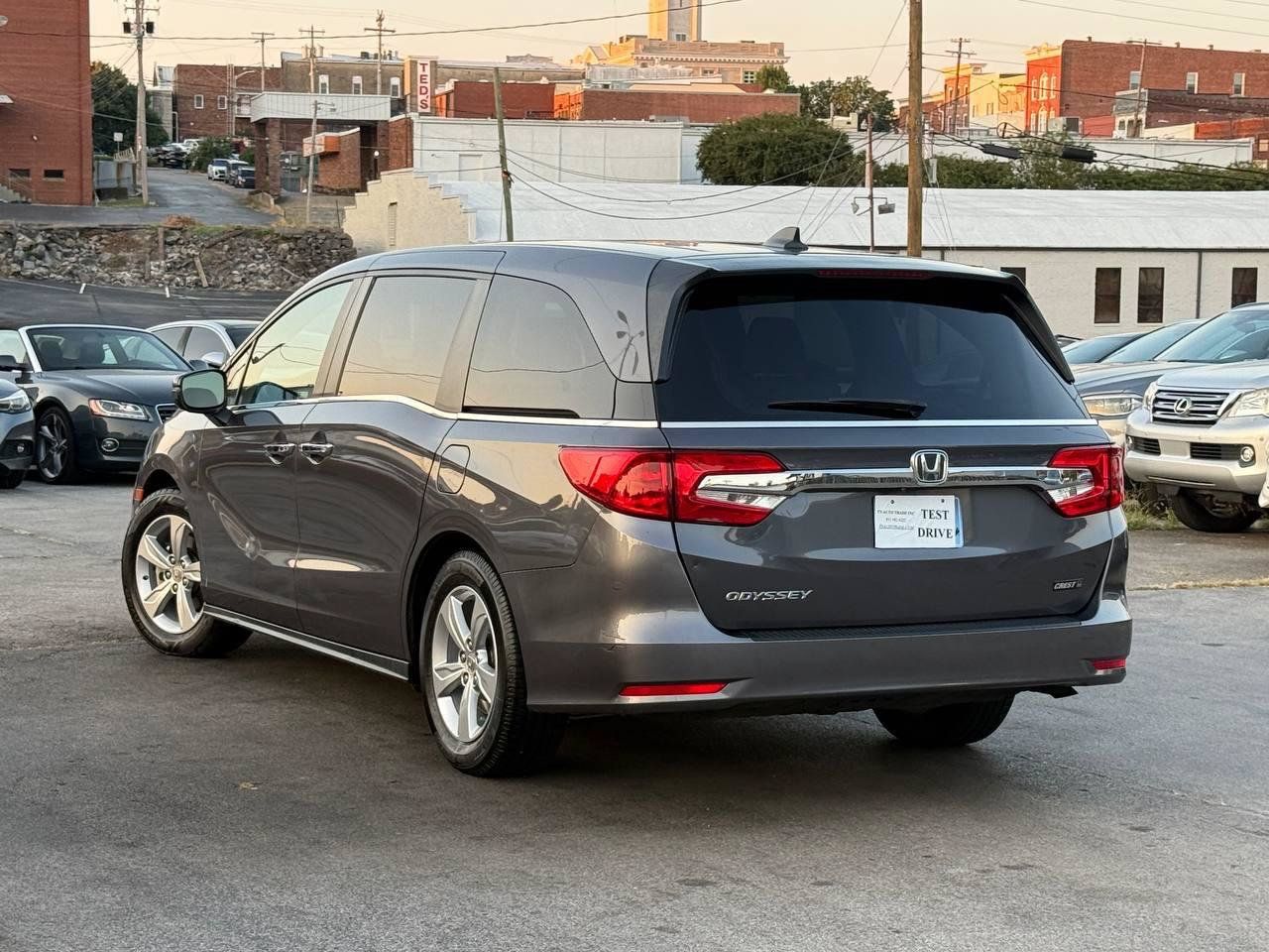 Used 2019 Honda Odyssey EX-L image 4