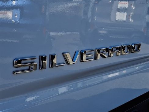 Used 2024 Chevrolet Silverado 2500 LT image 26