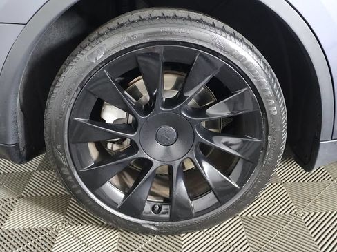 Used 2023 Tesla Model Y Long Range AWD/4WD image 20