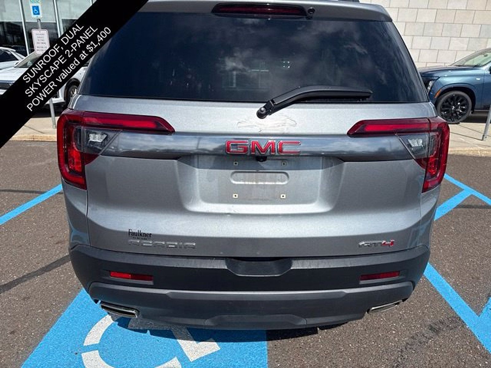 Used 2023 GMC Acadia AT4 w/ Technology Package AWD/4WD image 4