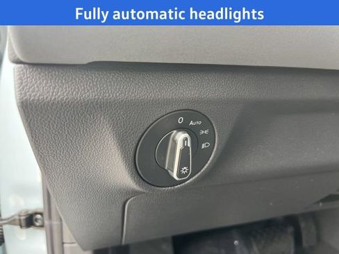 New 2026 Volkswagen Jetta SE image 10