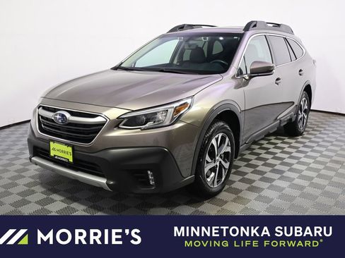 Used 2022 Subaru Outback Limited image 1