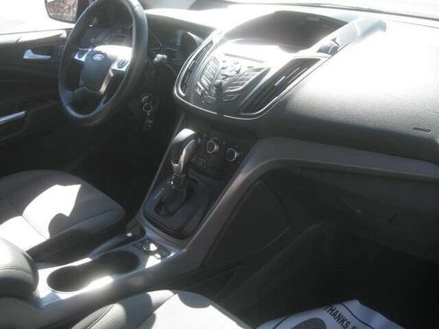 Used 2016 Ford Escape SE w/ SE Cold Weather Package image 18