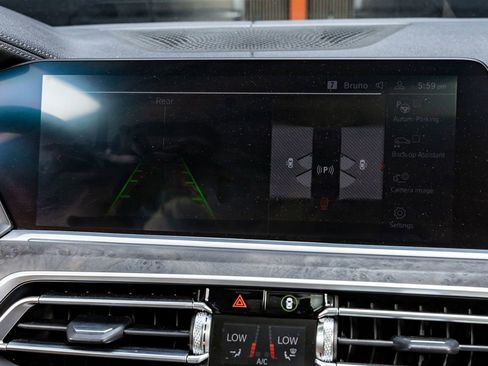 Used 2022 BMW X5 xDrive40i w/ Executive Package image 21