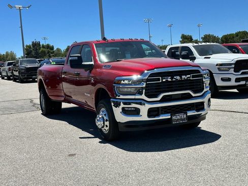 New 2026 RAM 3500 Big Horn AWD/4WD image 10