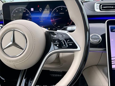Used 2024 Mercedes-Benz S 580 4MATIC Sedan image 22