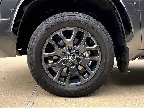 Used 2026 Toyota Tundra Platinum AWD/4WD image 10