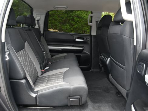 Used 2019 Toyota Tundra SR5 w/ SR5 Upgrade Package RWD image 17