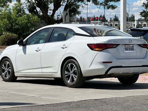 Used 2022 Nissan Sentra SV image 7