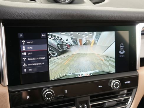 New 2026 Porsche Macan image 27