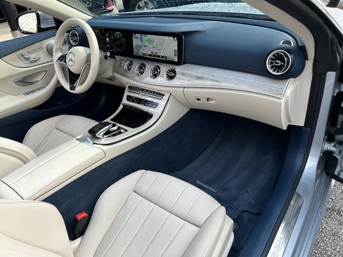 Used 2023 Mercedes-Benz E 450 Cabriolet image 54