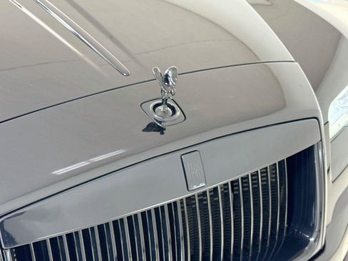 Used 2018 Rolls-Royce Dawn RWD image 30