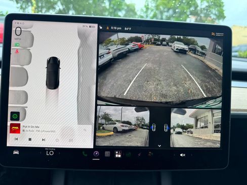 Used 2022 Tesla Model 3 Long Range AWD/4WD image 25