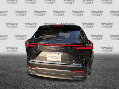 Used 2024 Lexus NX 250 FWD image 8
