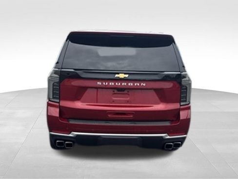 Used 2025 Chevrolet Suburban High Country AWD/4WD image 6