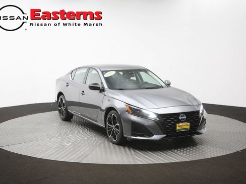 Used 2023 Nissan Altima 2.5 SR AWD/4WD image 49