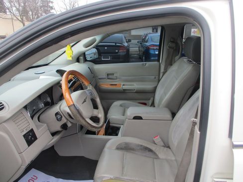Used 2007 Chrysler Aspen Limited image 12