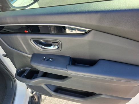 Used 2023 Honda Pilot Touring image 8