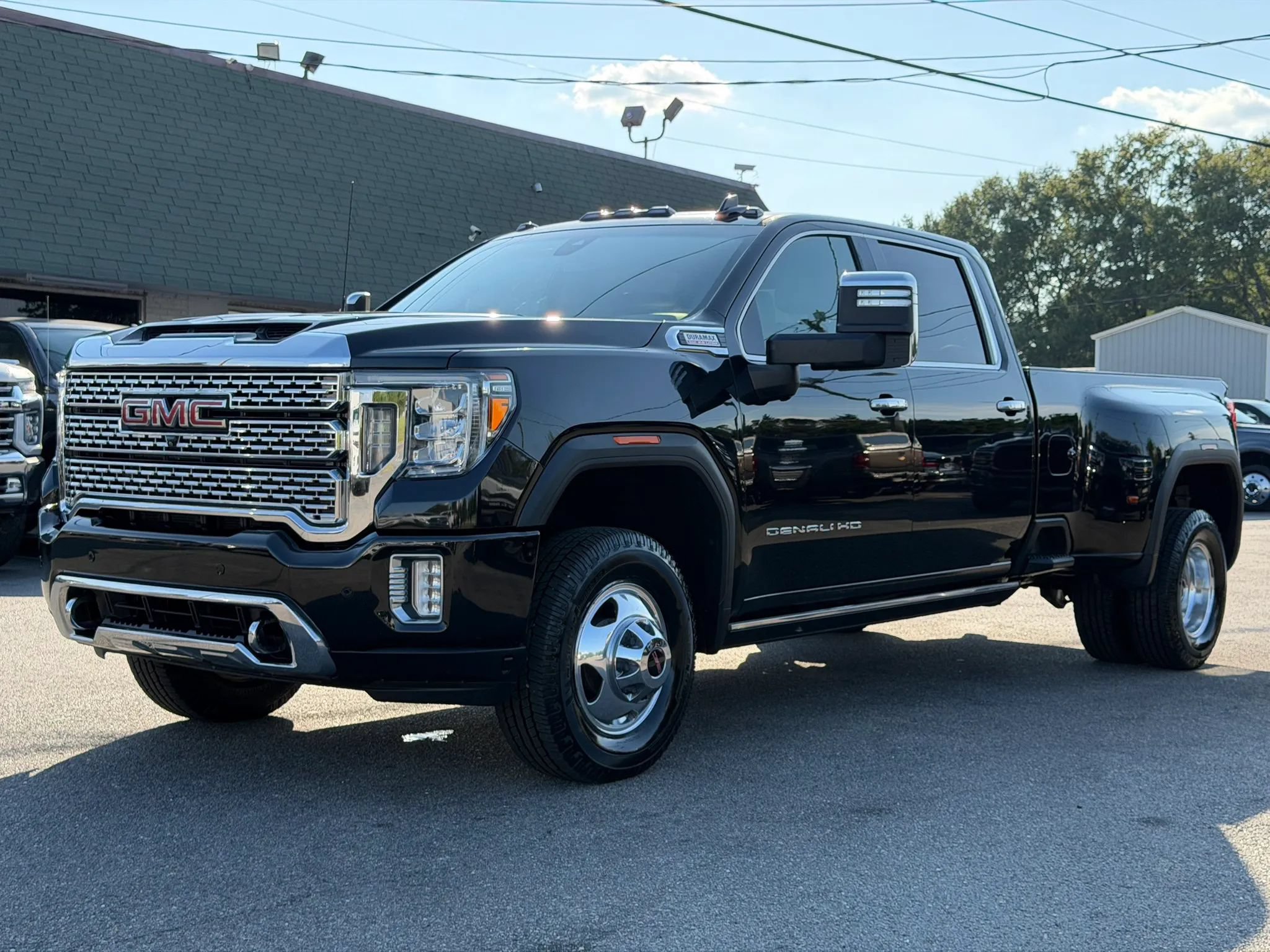 Used 2022 GMC Sierra 3500 Denali AWD/4WD image 9