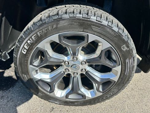 Used 2021 RAM 1500 Limited AWD/4WD image 11