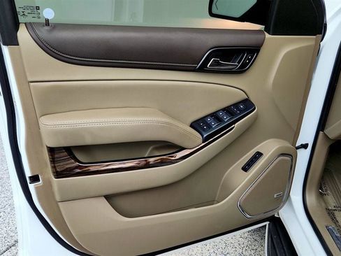 Used 2019 GMC Yukon SLT w/ Open Road Package AWD/4WD image 11