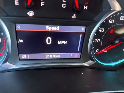 Used 2023 Chevrolet Traverse LT AWD/4WD image 29