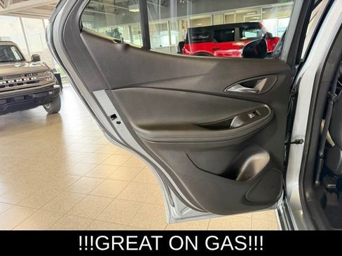 Used 2023 Buick Encore GX Select w/ Sport Touring Package image 21