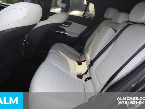 Used 2025 Mercedes-Benz GLC 300 4MATIC w/ AMG Line image 18