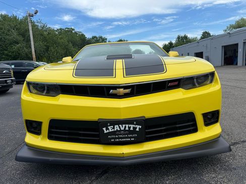 Used 2015 Chevrolet Camaro SS w/ RS Package RWD image 4