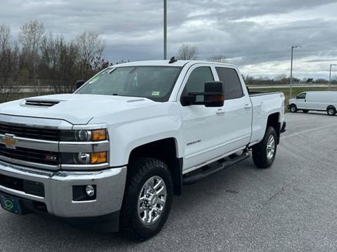 Certified 2017 Chevrolet Silverado 2500 LT w/ LT Convenience Package AWD/4WD image 7