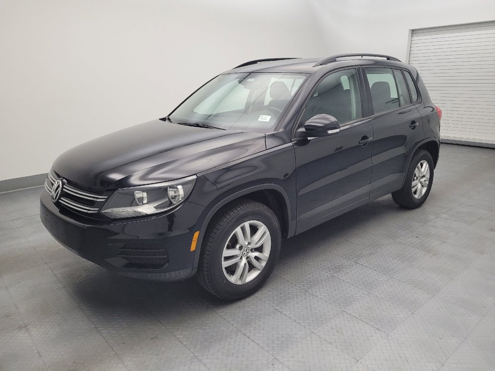 Used 2016 Volkswagen Tiguan S FWD image 2
