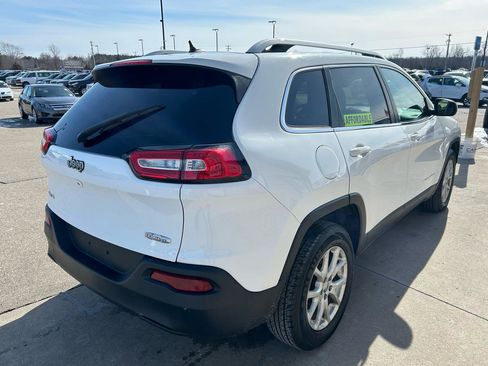 Used 2015 Jeep Cherokee Latitude image 5