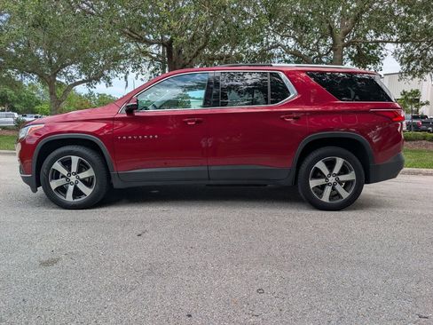 Used 2018 Chevrolet Traverse LT FWD image 5