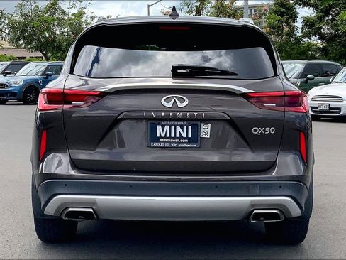 Used 2019 INFINITI QX50 Essential w/ Cargo Package FWD image 4