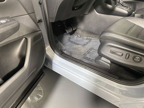 Used 2025 Honda CR-V EX-L image 25