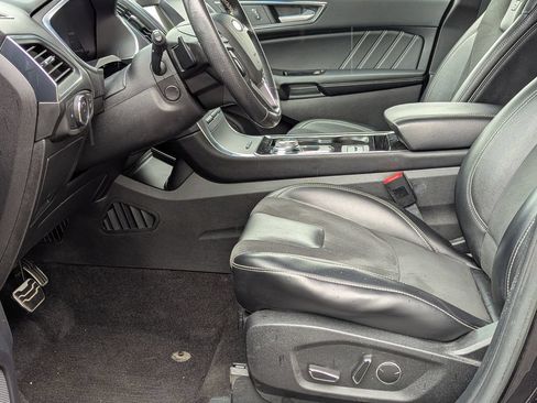 Used 2019 Ford Edge ST w/ Equipment Group 401A AWD/4WD image 11