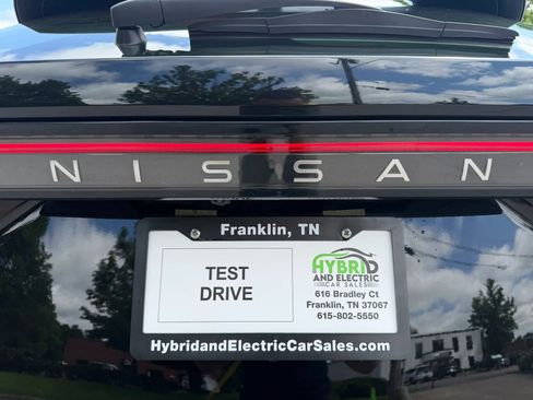 Used 2023 Nissan Ariya FWD image 2