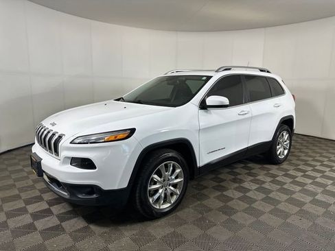 Used 2017 Jeep Cherokee Limited AWD/4WD image 7