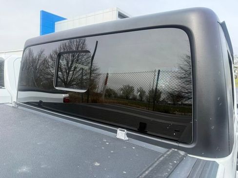 Used 2020 Jeep Gladiator Sport w/ Quick Order Package 24S image 9