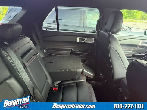 Certified 2023 Ford Explorer ST-Line AWD/4WD image 8
