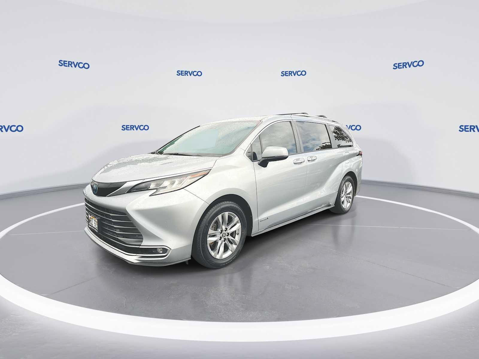 Used 2021 Toyota Sienna Limited FWD image 4