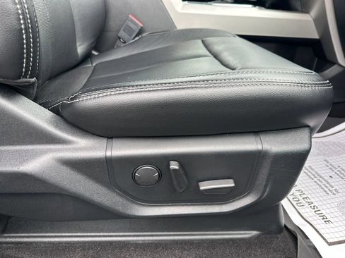 Used 2019 Ford F150 Lariat w/ Equipment Group 502A Luxury AWD/4WD image 42