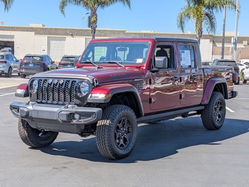 Used 2021 Jeep Gladiator Sport AWD/4WD image 5